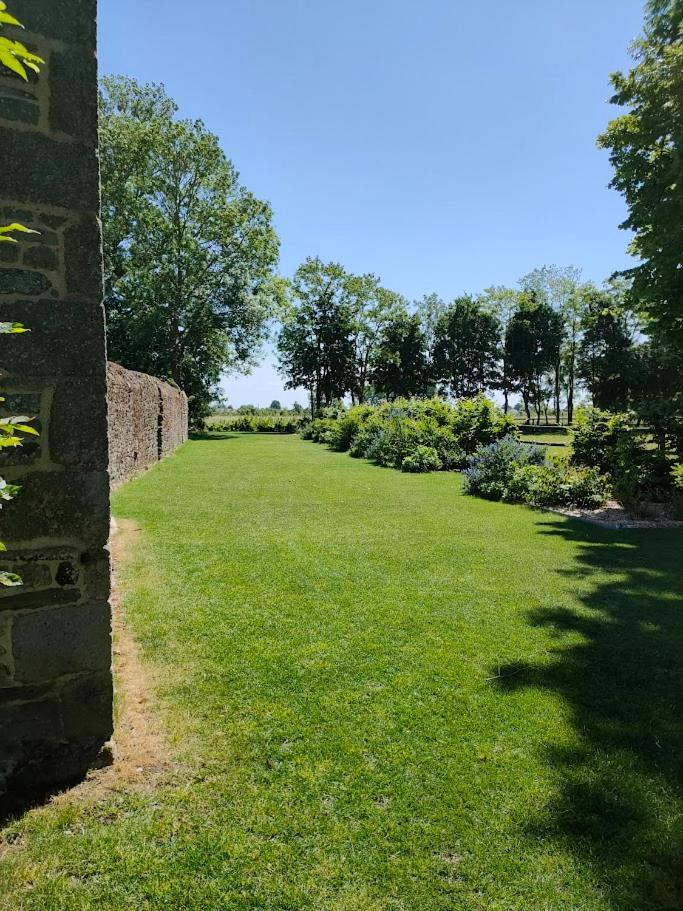 Domaine Du Manoir De Vains Hotel Luaran gambar