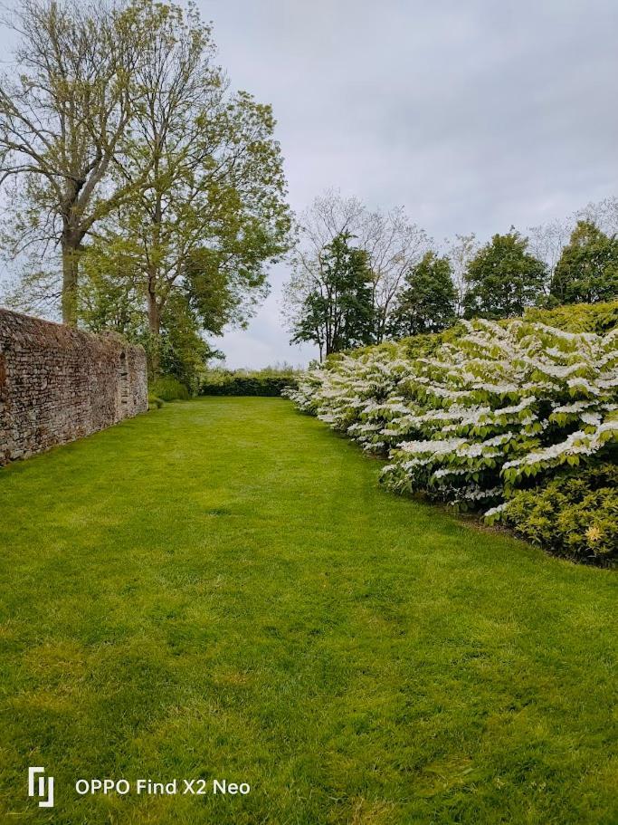 Domaine Du Manoir De Vains Hotel Luaran gambar